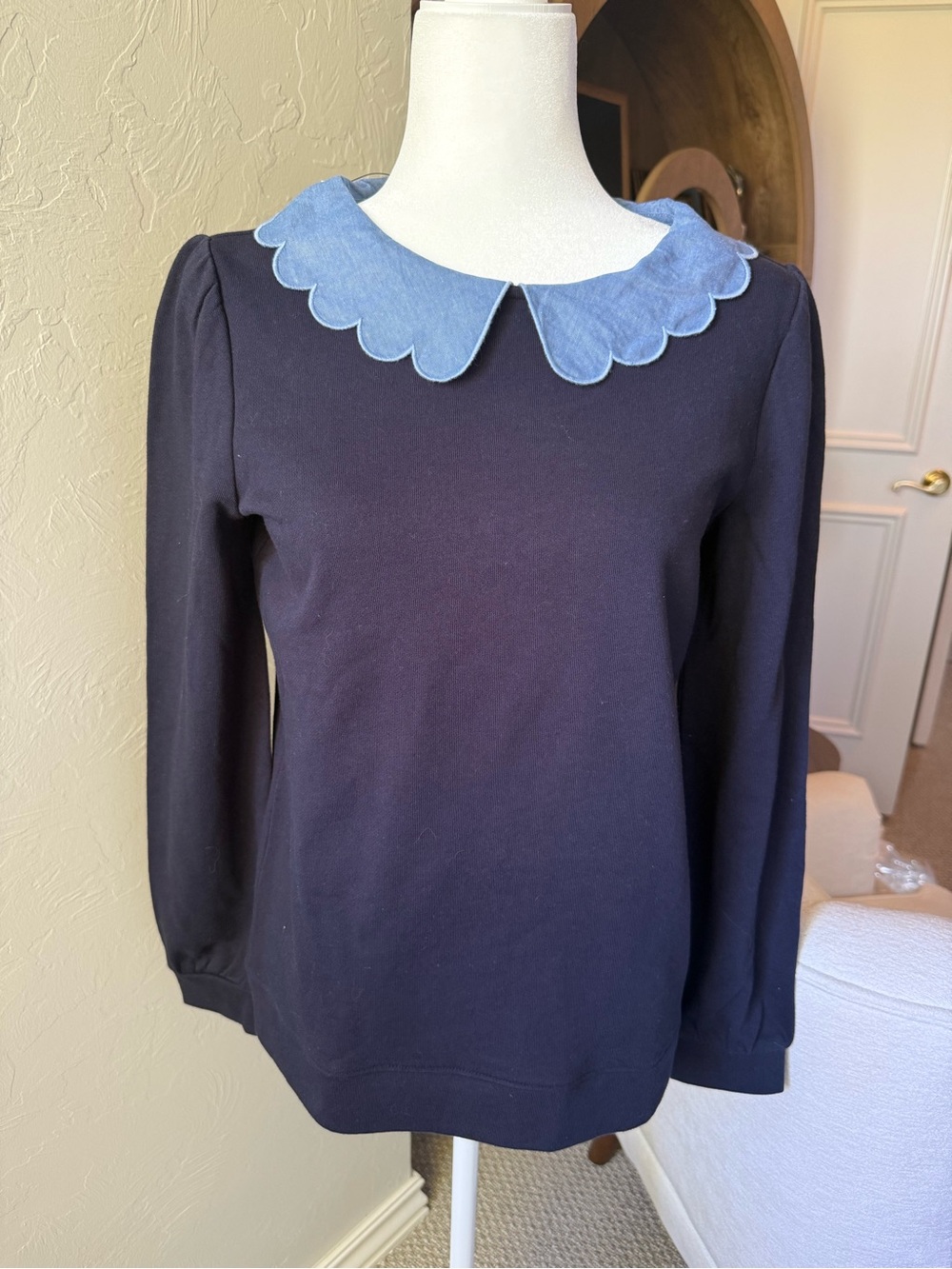 NWT Talbots Navy Blue Puff Shoulder Scalloped Neck 100% Cotton Sweatshirt S